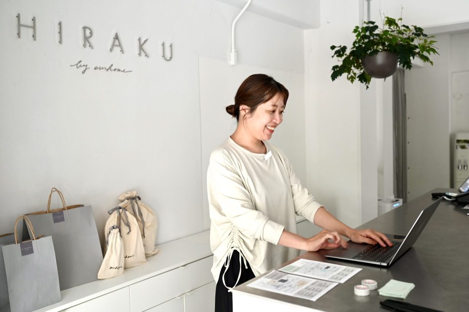 40代　50代　30代　健康　運動　ストレッチ　OURHOME
美容　からだづくり　習慣　ワーママ　ママ　ファッション
ヨガ
ストレッチ
ホットヨガ
マシーンピラティス
ジョギング
ランニング
ウォーキング
テニス
スイミング
プール
ラッシュガード
運動
レディースウェア
習い事
スポーツ応援
スポーツ観戦ママコーデ