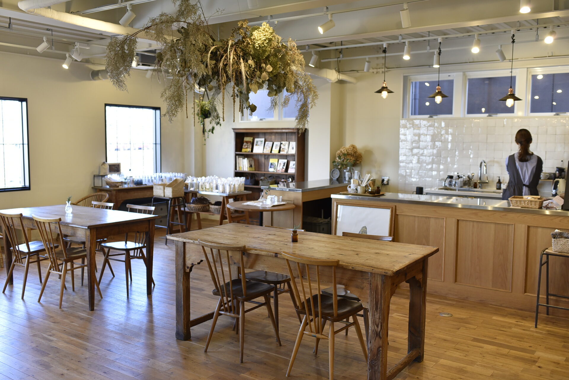 OURHOME｜喫茶OURHOMEでも使われる丹波焼マグカップ。電子レンジ・食洗機対応で毎日のコーヒー時間にちょうど良い一品。