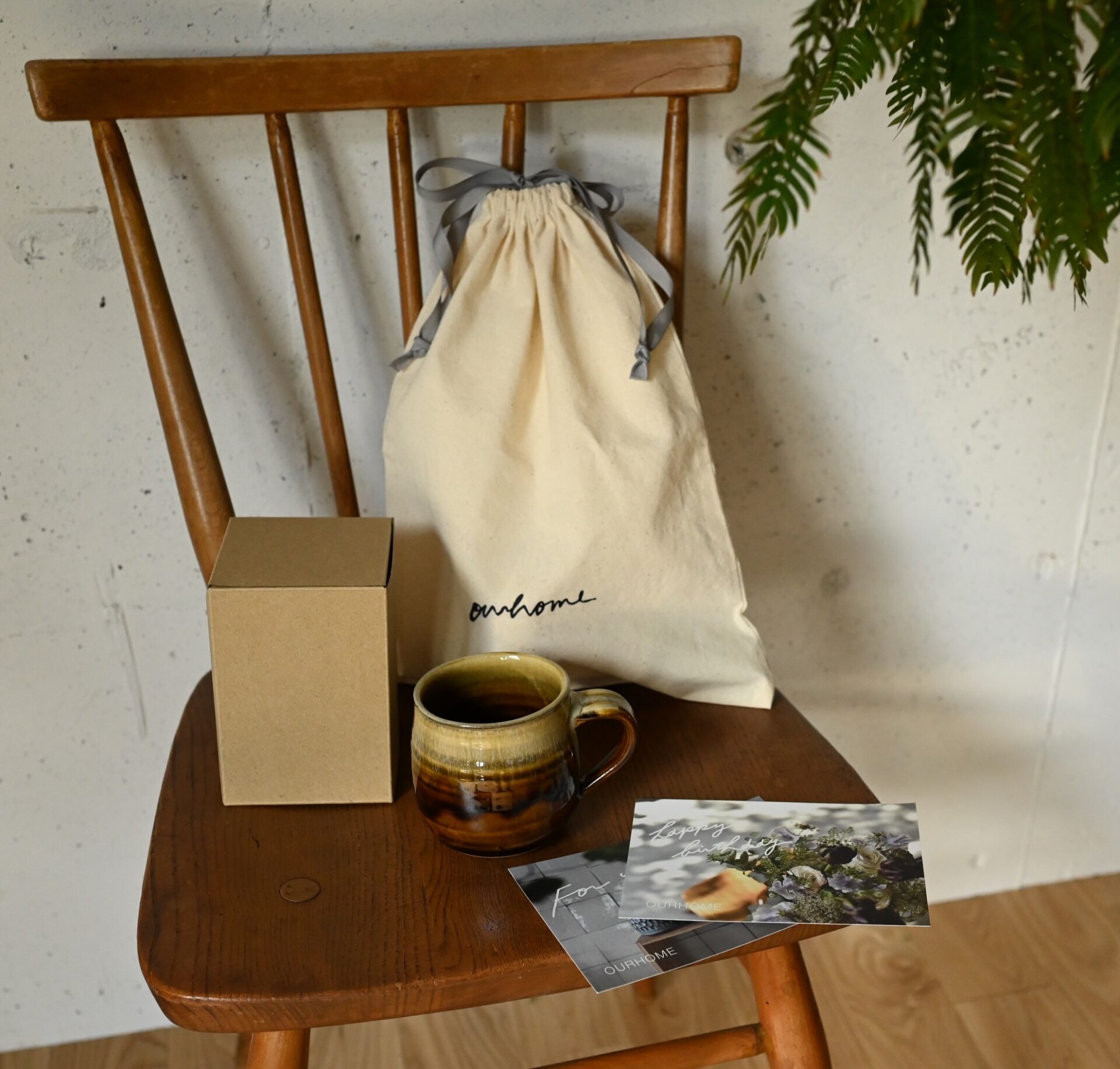 OURHOME｜個箱入りの丹波焼マグカップ。贈り物にも選びやすく、暮らしに溶け込むシンプルで上質なデザインが魅力です。