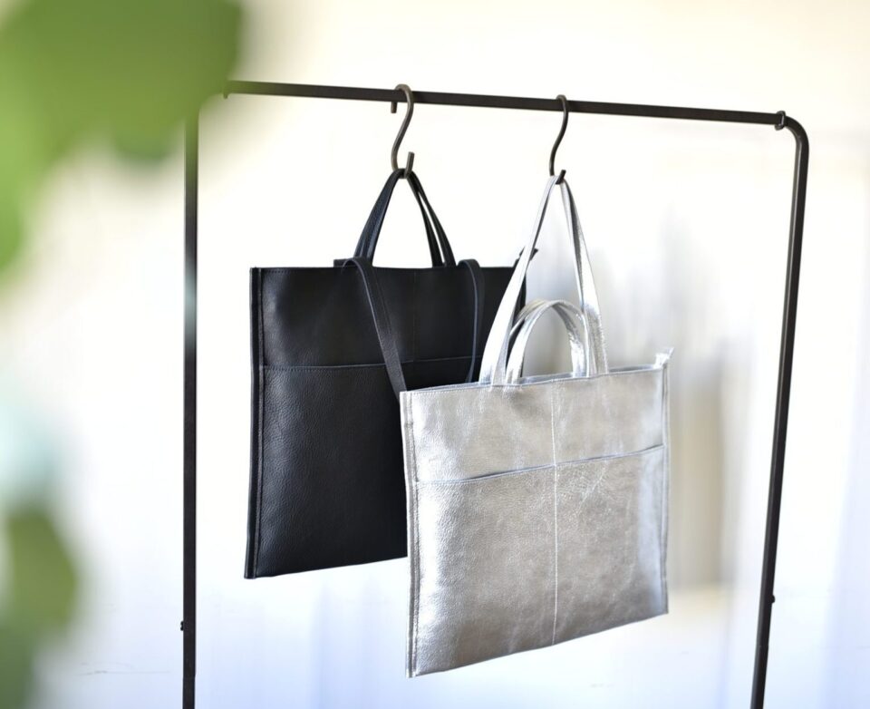 きれいめ　フォーマル　普段使い　学校行事　バッグ　スリム　A4入る