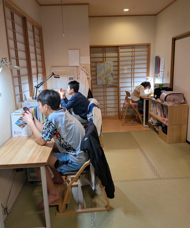 ひのき 机 学習机 永く使える 本棚 小学生 1歳 2歳 3歳 ランドセル 入学準備 OURHOME 子ども おもちゃ 収納 棚